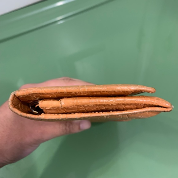 Salvatore Ferragamo Orange Leather Vara Ribbon Bifold Wallet - Picture 10 of 13